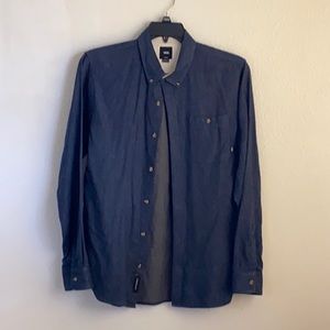 Vans navy blue long sleeve shirt. Used but in very good condition.